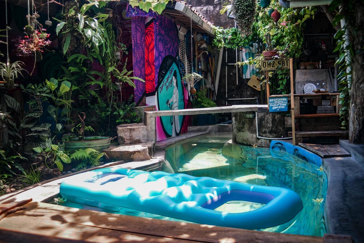 Abrakadabra! Artbnb ยอกยาการ์ตา ภายนอก รูปภาพ