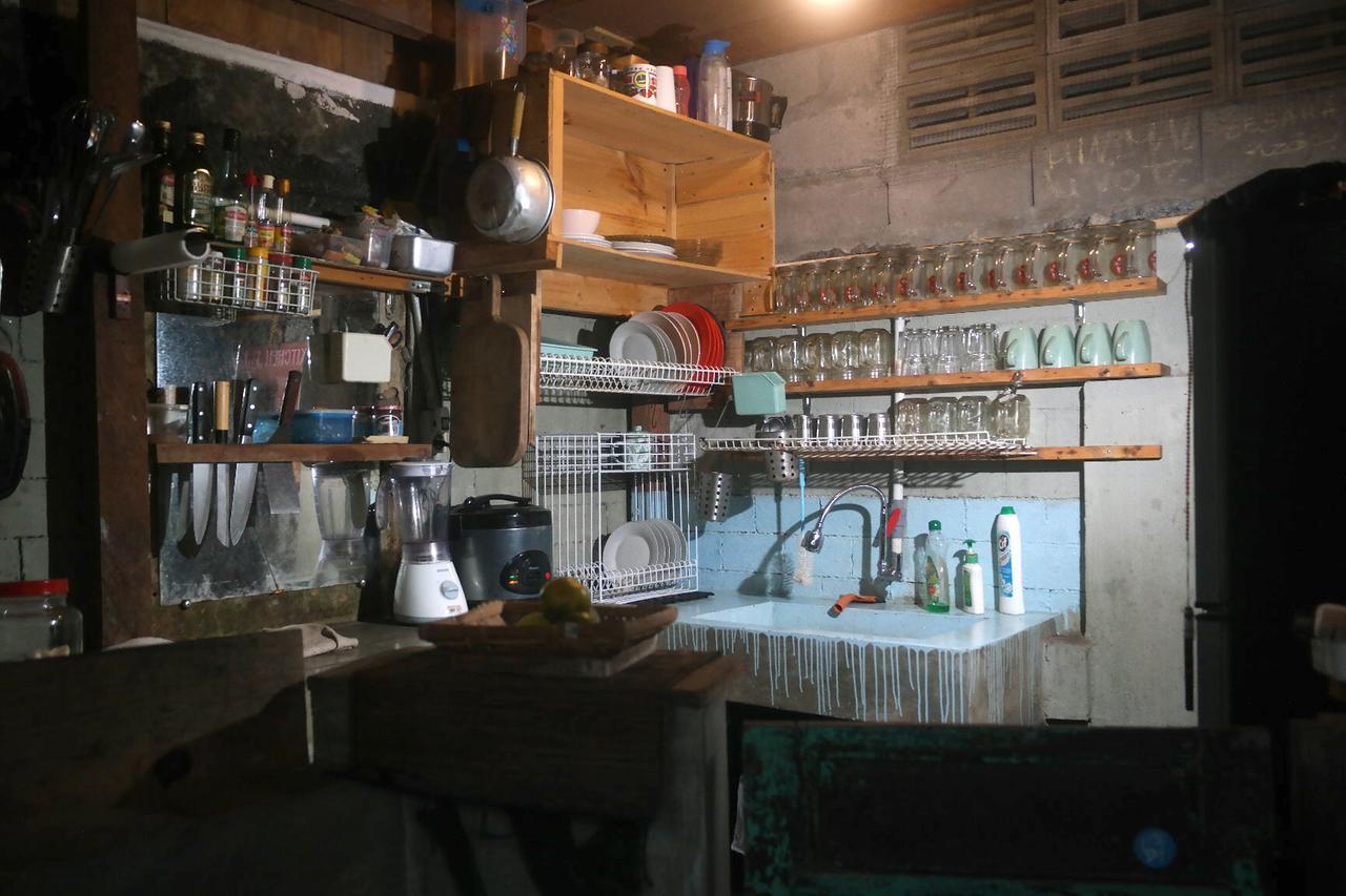 Abrakadabra! Artbnb ยอกยาการ์ตา ภายนอก รูปภาพ
