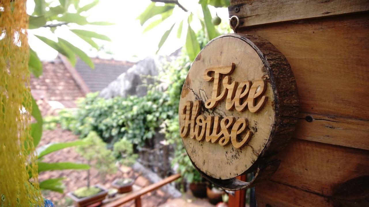 Abrakadabra! Artbnb ยอกยาการ์ตา ภายนอก รูปภาพ